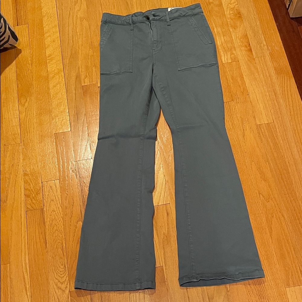 Wide Leg pants in olive green